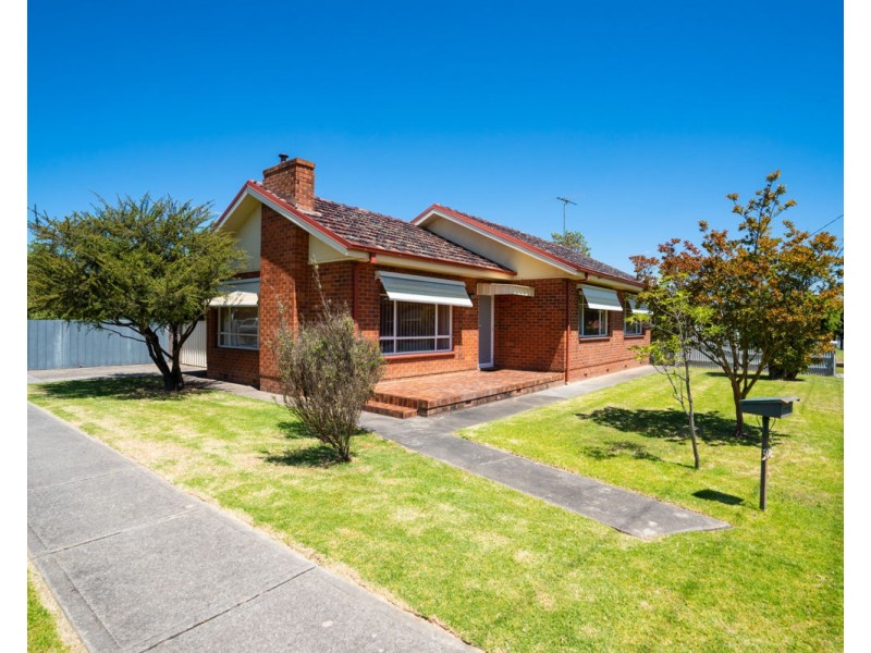 502 Parnall St, Lavington NSW 2641