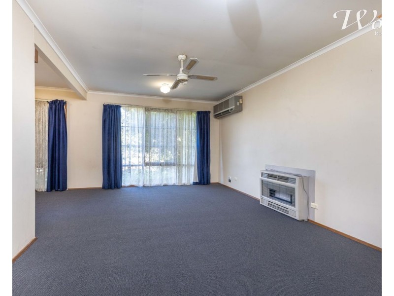 357 Sutherland St, Lavington NSW 2641