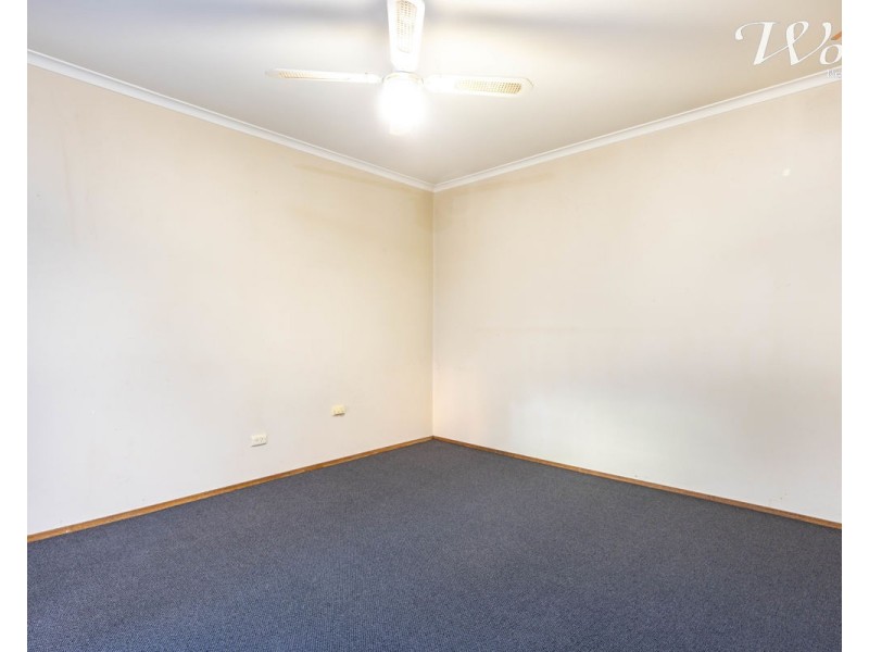 357 Sutherland St, Lavington NSW 2641