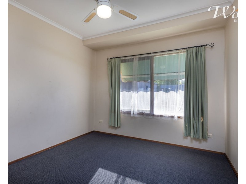 357 Sutherland St, Lavington NSW 2641