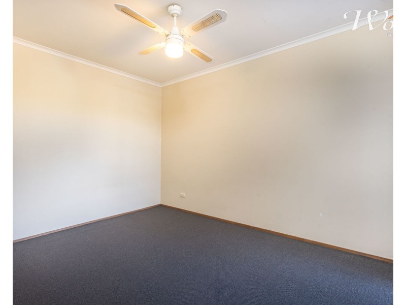 357 Sutherland St, Lavington NSW 2641