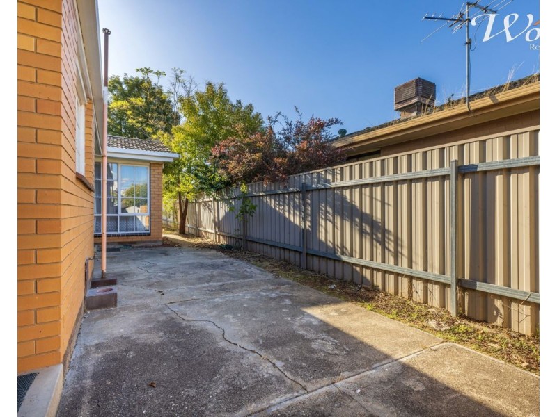 357 Sutherland St, Lavington NSW 2641