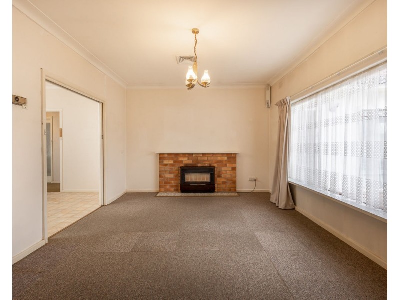 516 Marshall St, Lavington NSW 2641
