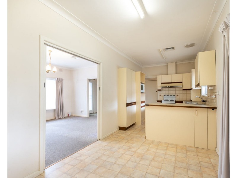 516 Marshall St, Lavington NSW 2641