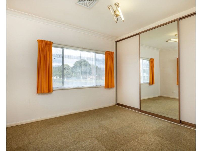 516 Marshall St, Lavington NSW 2641