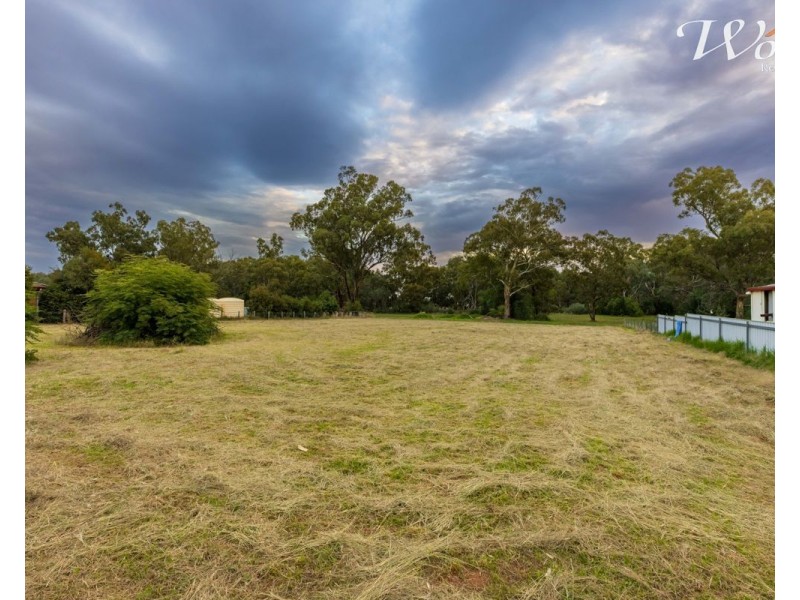 8-10 Kooba St,, Rand NSW 2642