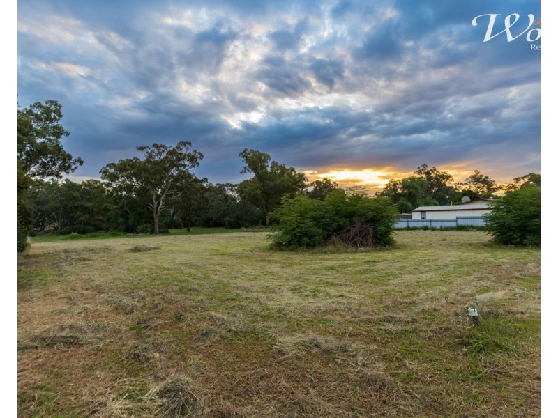 8-10 Kooba St,, Rand NSW 2642