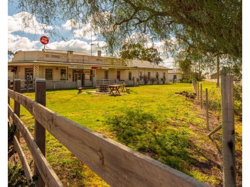 8-10 Kooba St,, Rand NSW 2642
