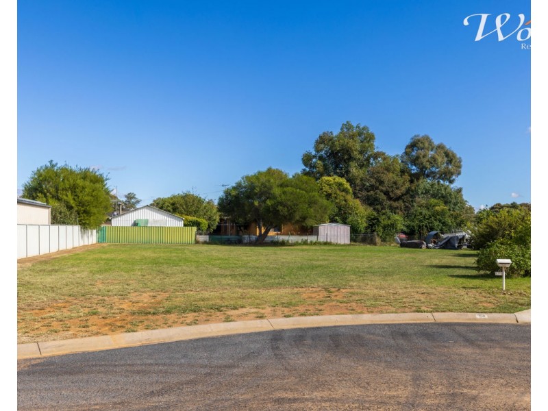 11 Ebenezer Crt, Walla Walla NSW 2659