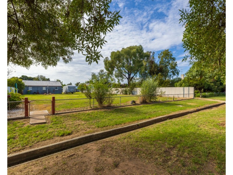 63 Ivor St, Henty NSW 2658