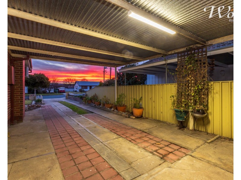 970 Calimo St, North Albury NSW 2640