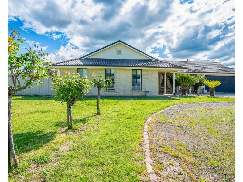 109 Pioneer Dr, Jindera NSW 2642