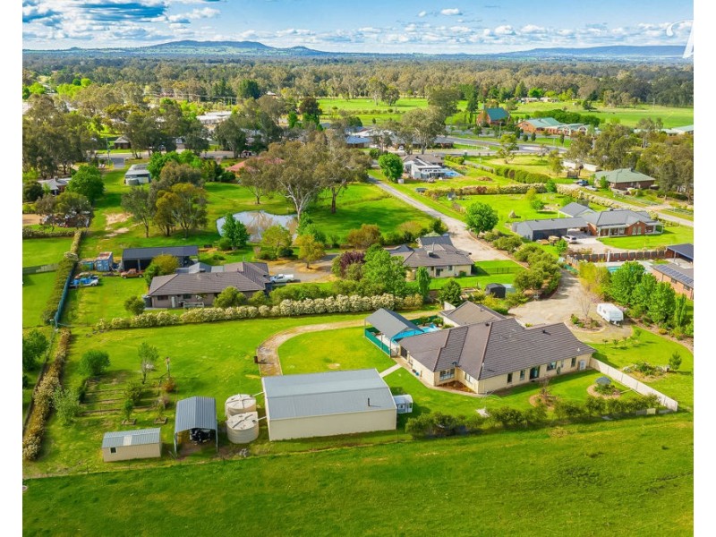 109 Pioneer Dr, Jindera NSW 2642