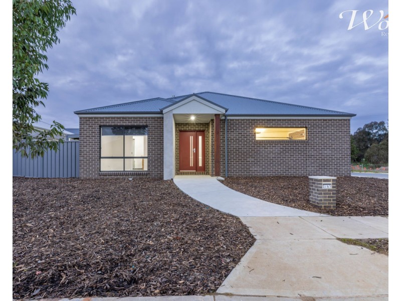 61 Birchgrove Cres, Thurgoona NSW 2640
