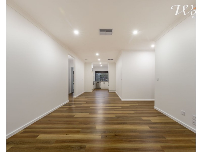 61 Birchgrove Cres, Thurgoona NSW 2640