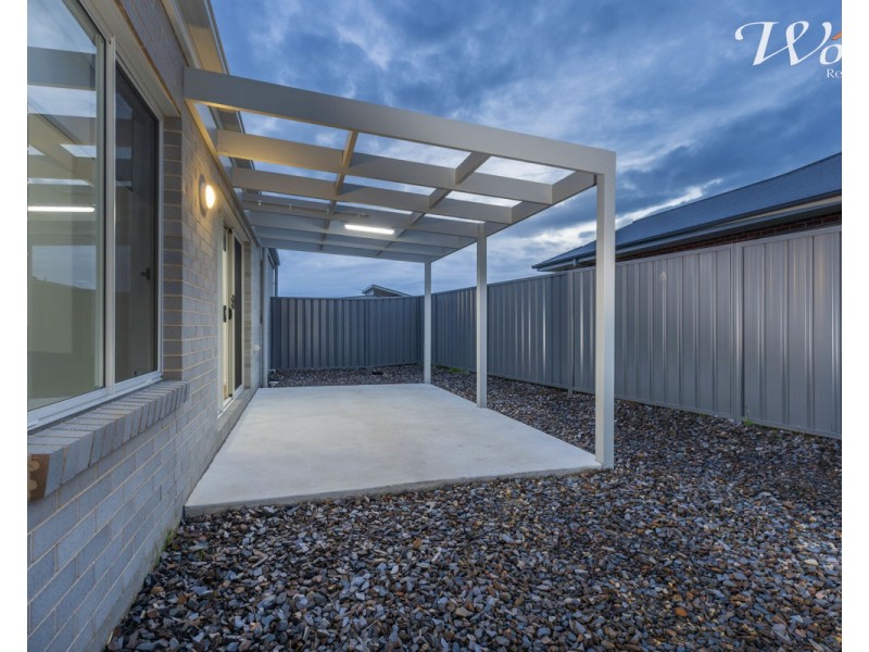 61 Birchgrove Cres, Thurgoona NSW 2640