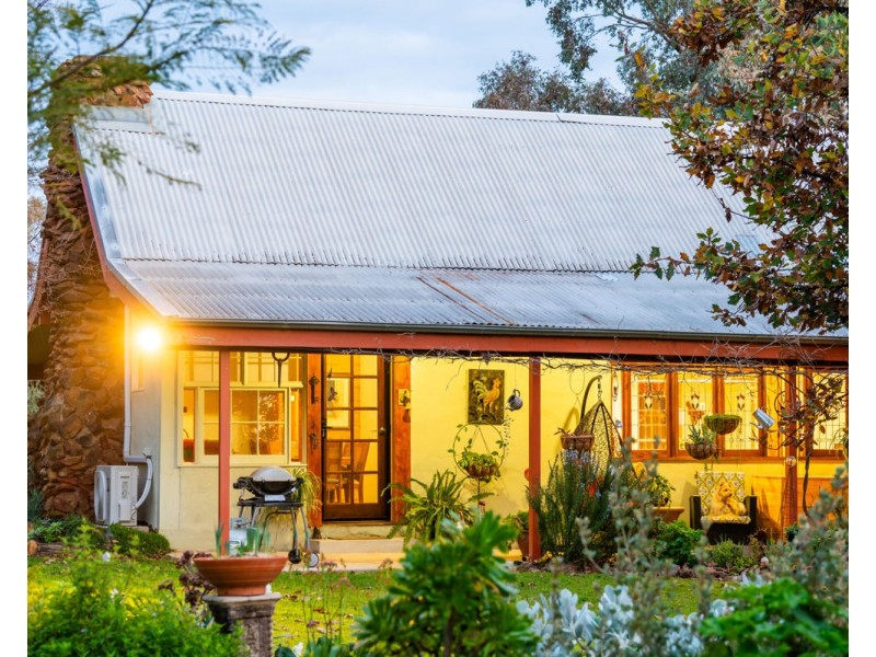 710 Hovell Rd, Moorwatha NSW 2640
