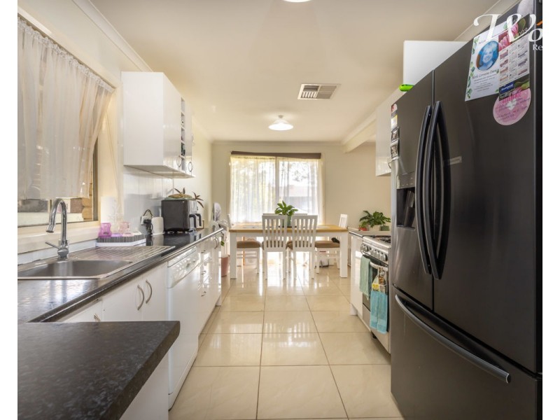 359 Douglas rd, Lavington NSW 2641
