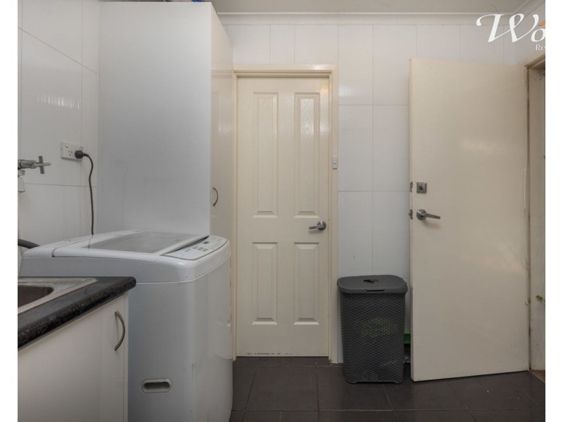 359 Douglas rd, Lavington NSW 2641