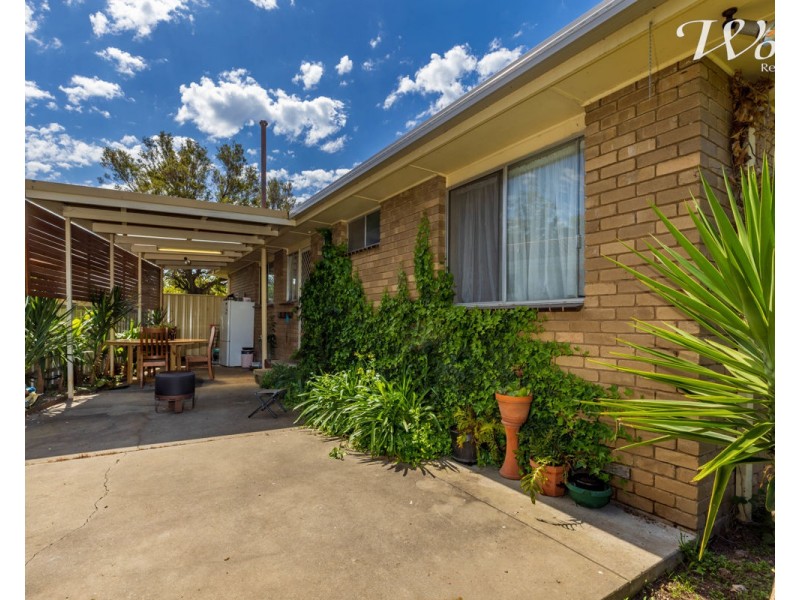 359 Douglas rd, Lavington NSW 2641