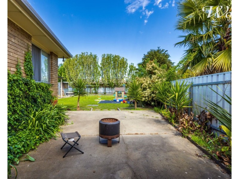 359 Douglas rd, Lavington NSW 2641