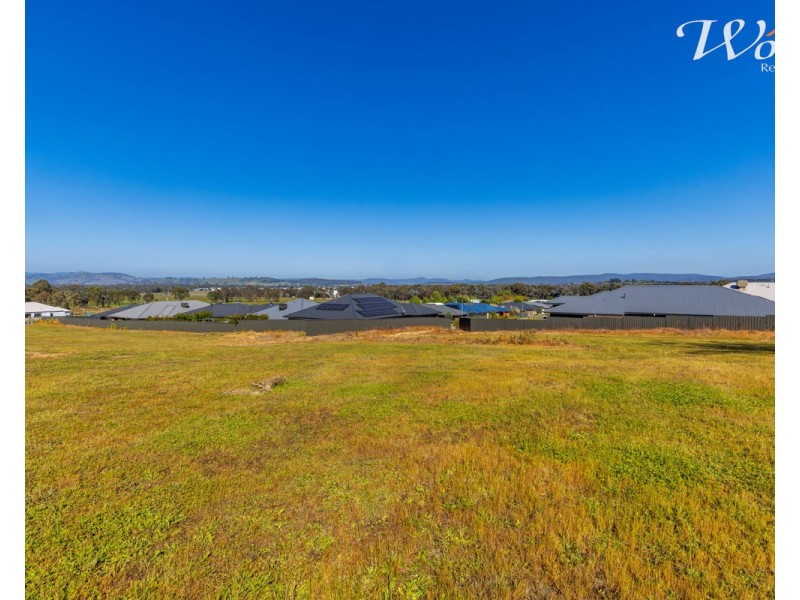 4 Whitewater Terrace, Thurgoona NSW 2640