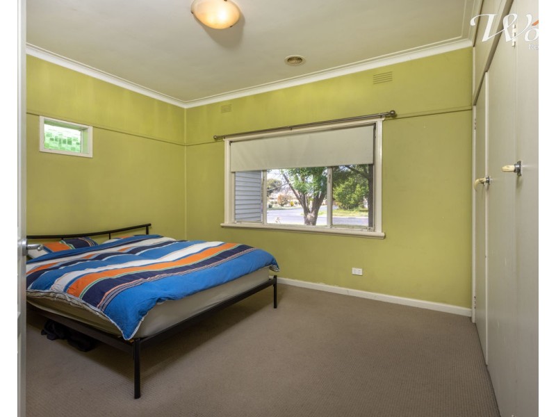 536 Sanders Rd, Lavington NSW 2641