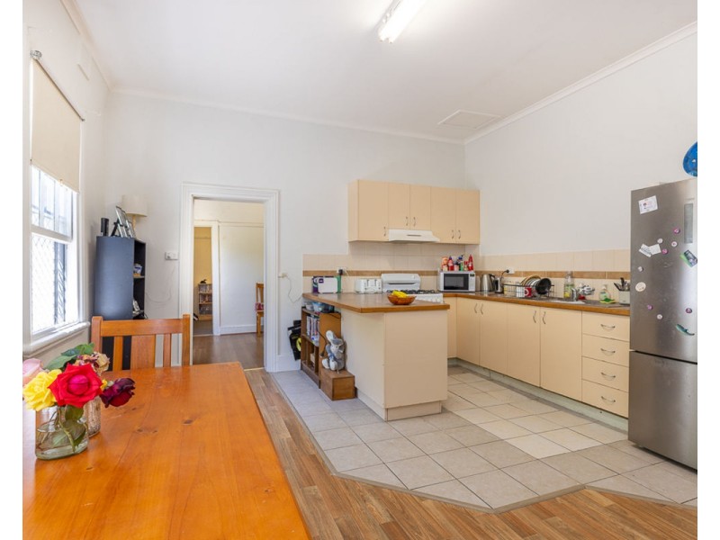 1055 Mate St, North Albury NSW 2640