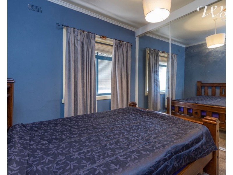 1/424 Kotthoff St, Lavington NSW 2641