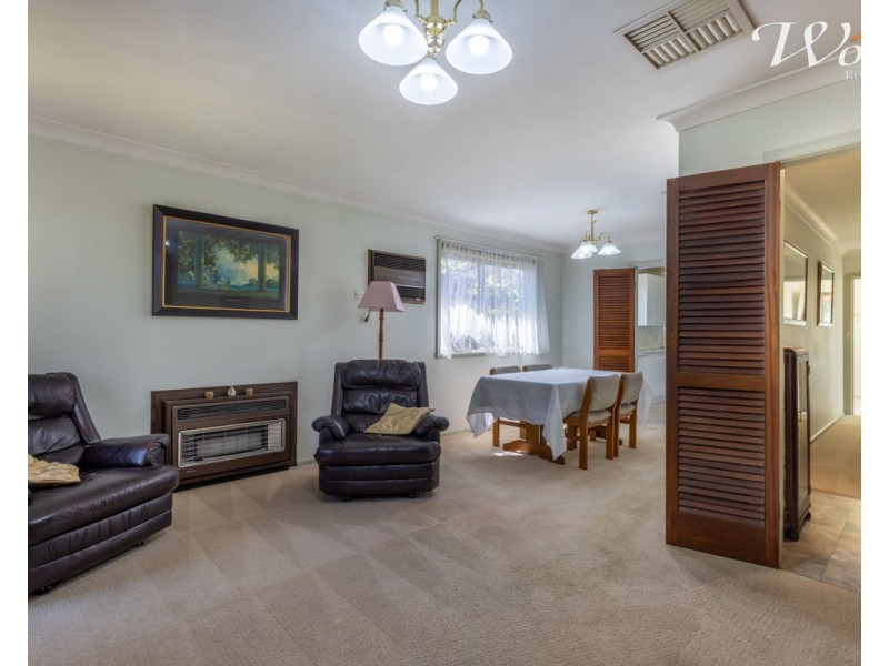 290 Cheyenne Dr, Lavington NSW 2641