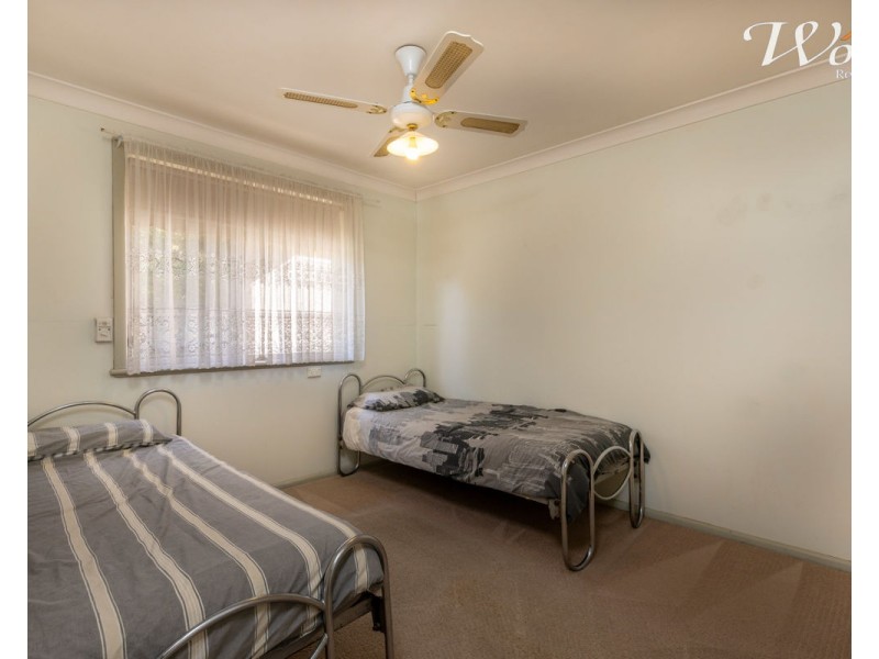 290 Cheyenne Dr, Lavington NSW 2641