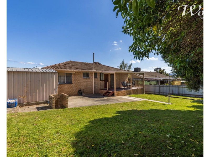 290 Cheyenne Dr, Lavington NSW 2641