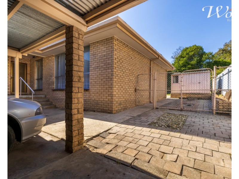 290 Cheyenne Dr, Lavington NSW 2641