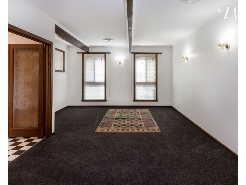 528 Kemp St, Lavington NSW 2641