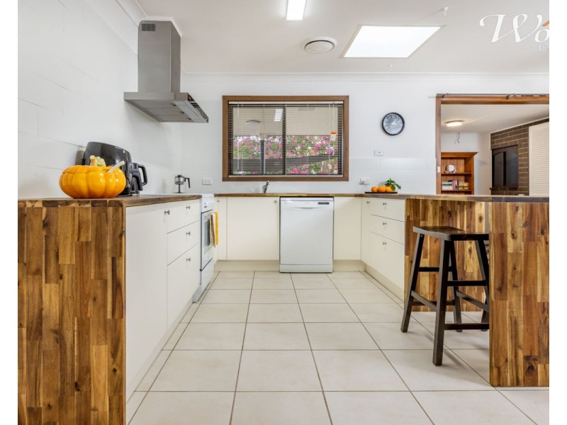 528 Kemp St, Lavington NSW 2641