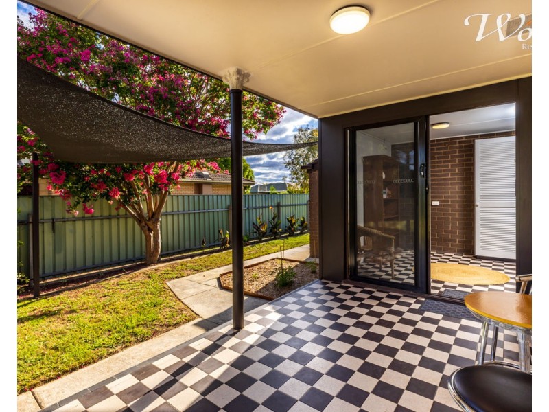 528 Kemp St, Lavington NSW 2641