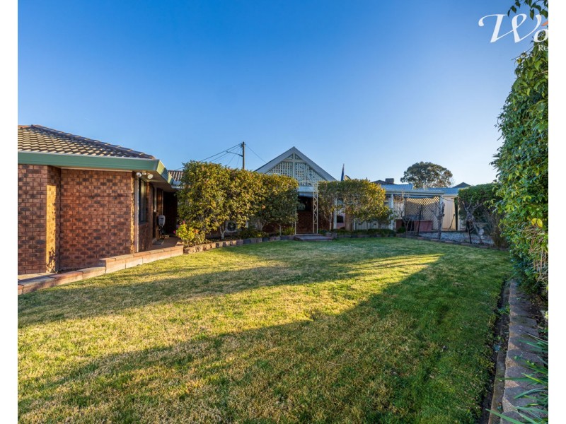 482 Donald Crt, Lavington NSW 2641