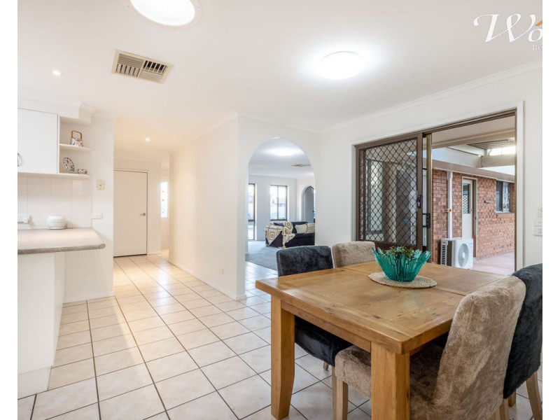 482 Donald Crt, Lavington NSW 2641