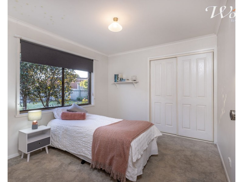 482 Donald Crt, Lavington NSW 2641