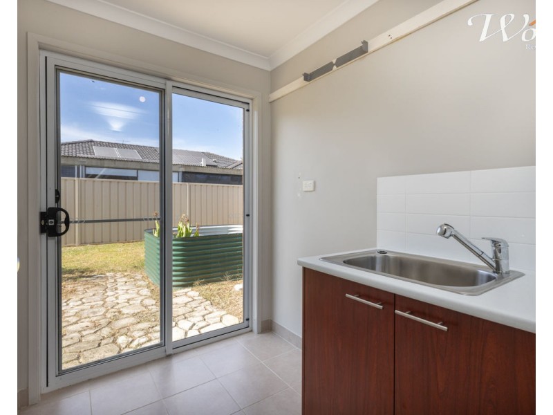 23 Jacob St, Burrumbuttock NSW 2642
