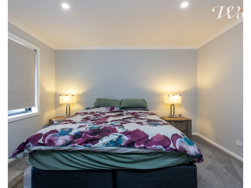 7 Tabletop Crt, Thurgoona NSW 2640