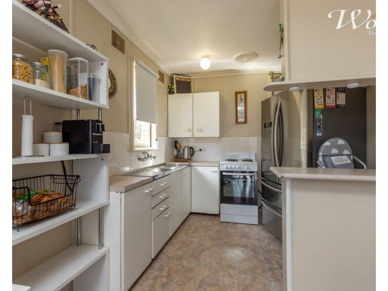 932 Captain Cook Dr, North Albury NSW 2640