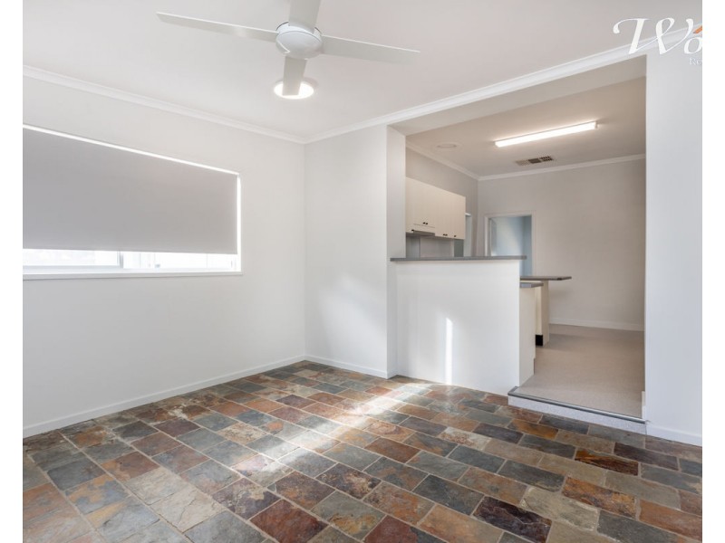 495 McKenzie St, Lavington NSW 2641