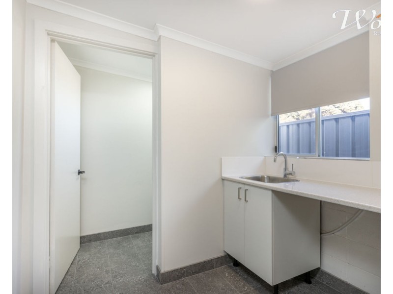 495 McKenzie St, Lavington NSW 2641