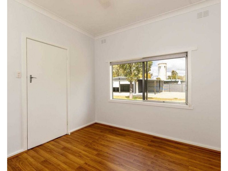 1 Douglas St, Culcairn NSW 2660