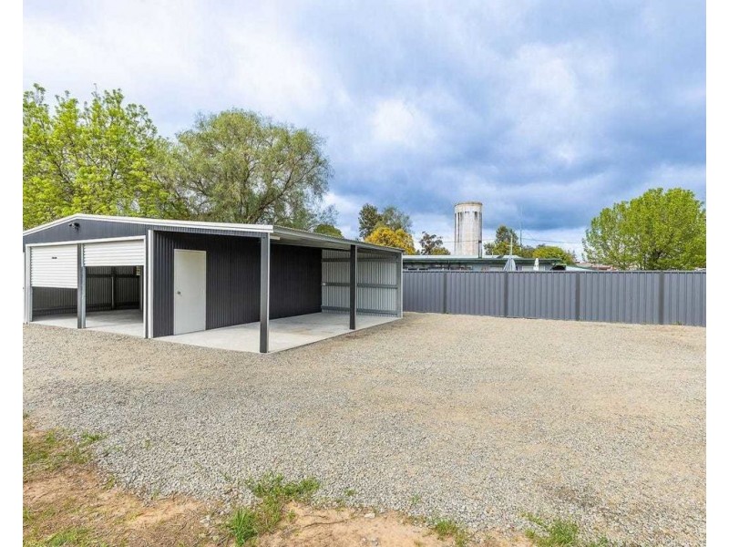 1 Douglas St, Culcairn NSW 2660