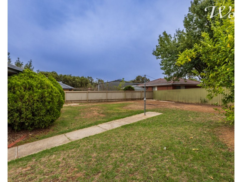 8 Daysdale Way, Thurgoona NSW 2640