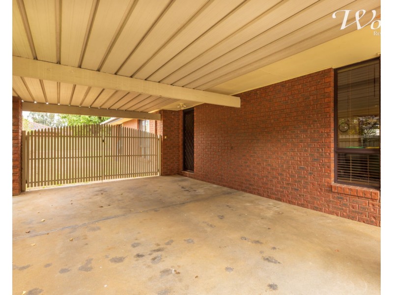 8 Daysdale Way, Thurgoona NSW 2640