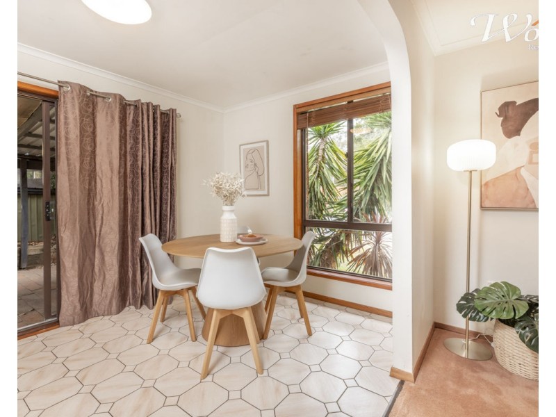 8 Daysdale Way, Thurgoona NSW 2640