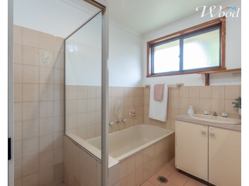 8 Daysdale Way, Thurgoona NSW 2640